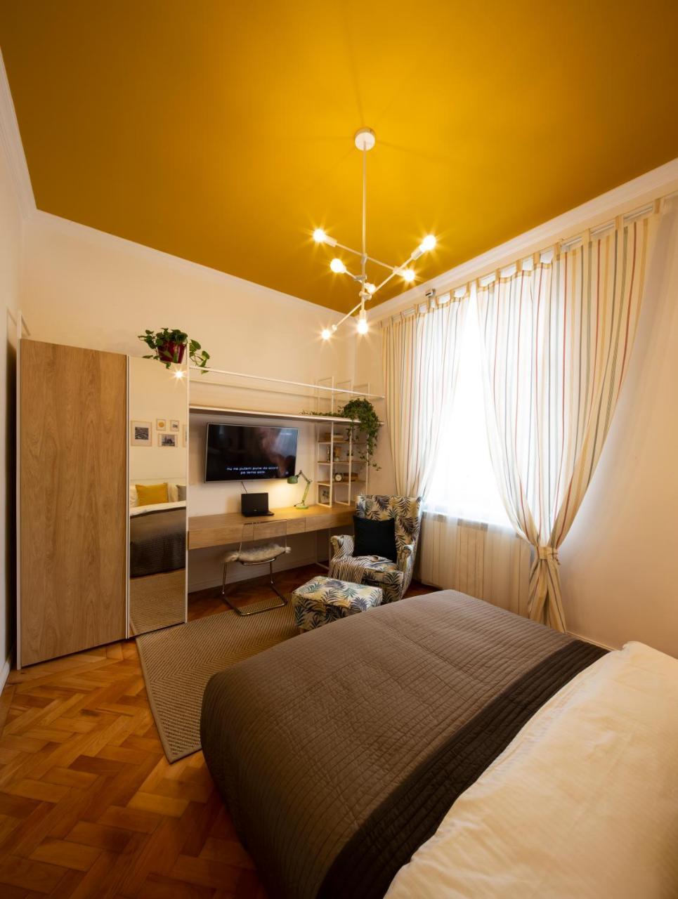 Yellow Apartment Kluž Exteriér fotografie